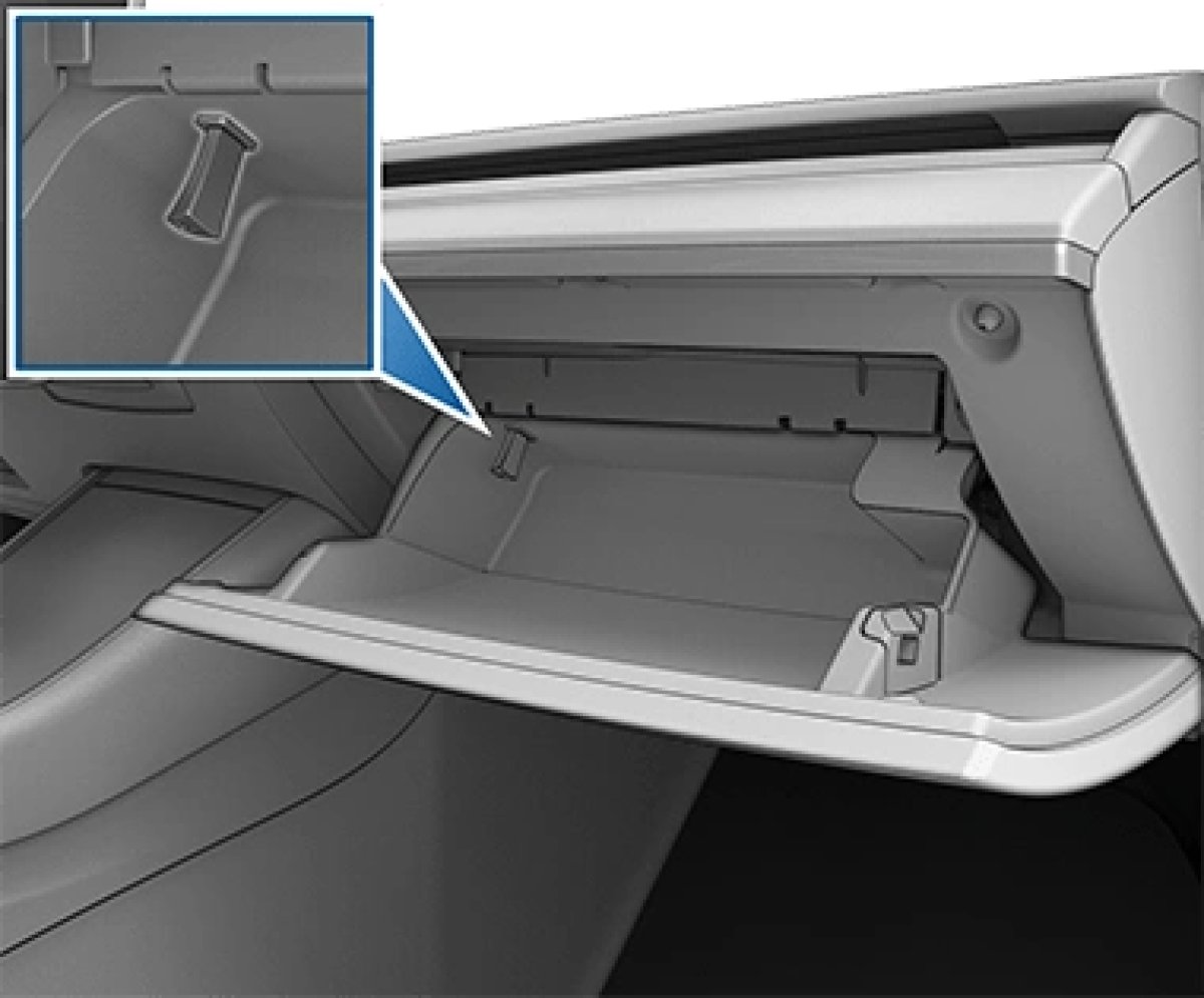 Glovebox USB port example. The location depends on your vehicle.